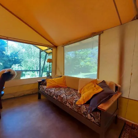 Glamping With Private Bathroom And Spacious Garden Luxury tent *
