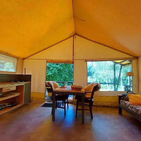 Glamping With Private Bathroom And Spacious Garden Luxury tent *