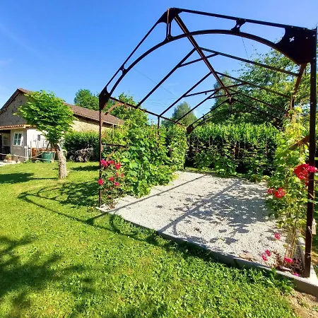 Glamping With Private Bathroom And Spacious Garden * Roussines